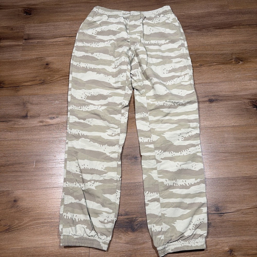 Patagonia‎ Men's SMALL Baggies Camo Camouflage Pants  50+ UPF Hike 55211 Green